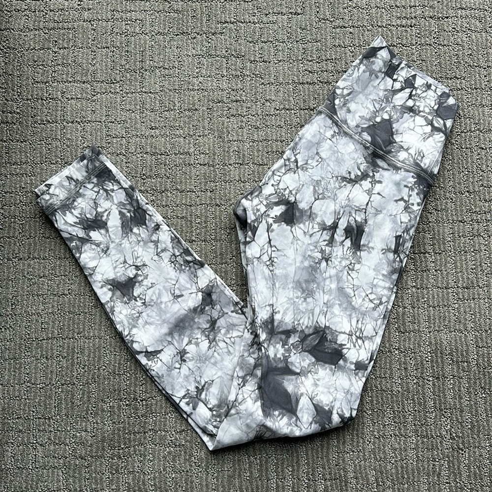 Lululemon wunder under high rise shibori leggings sz 4